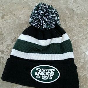 NEW J E T S hat with pom